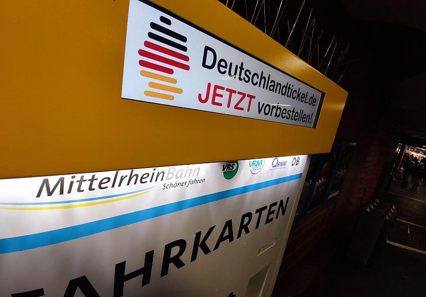 Bundesverkehrsminister will an Deutschlandticket festhalten