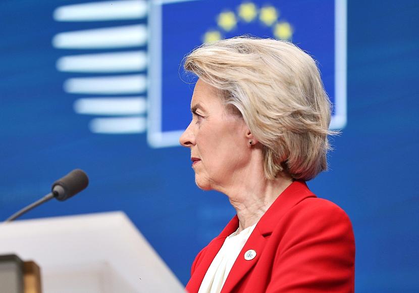 Von der Leyen verteidigt Zoll-Deal mit Trump
