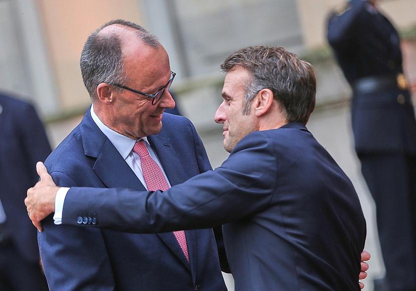 Ministerrat: Berlin trotz Vertrauensfrage in Paris zuversichtlich