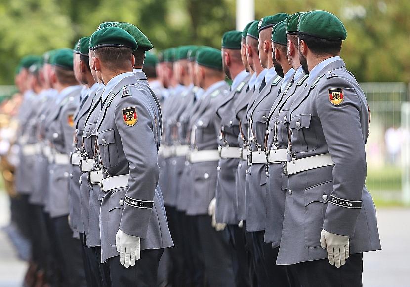 SPD unterstützt Merz-Aussage zur Wehrpflicht für Frauen