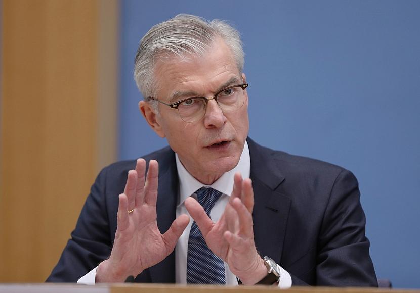 Wirtschaftsweiser für weniger Leistungen in Pflegeversicherung