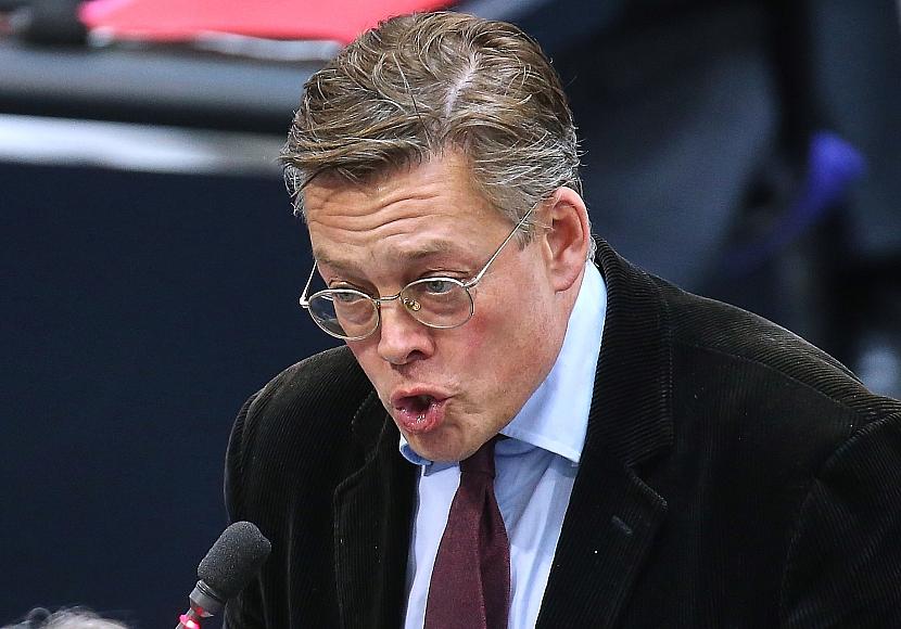 Von Notz kritisiert Vakanz an Spitze des Verfassungsschutzes