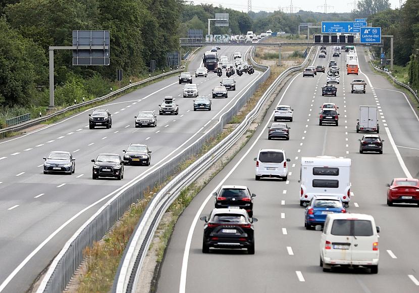 Beiträge zu Kfz-Versicherung steigen mit zunehmendem Alter deutlich