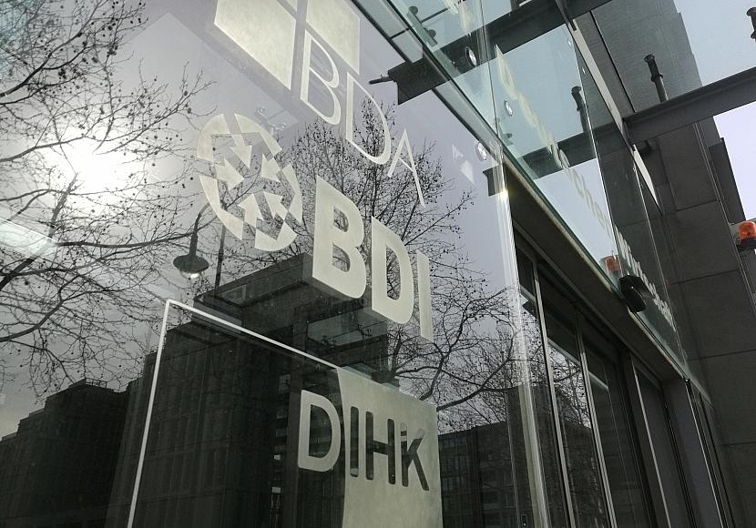 DIHK warnt vor länger andauernden Wirtschaftsproblemen