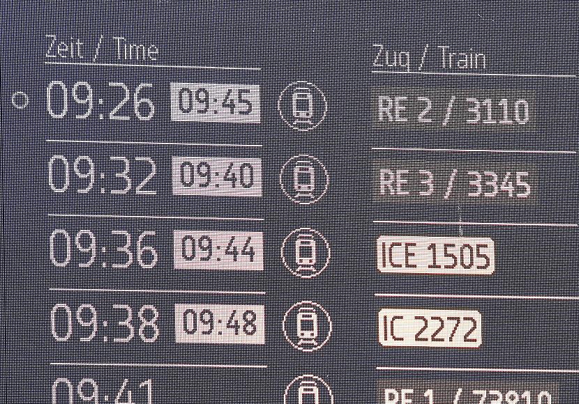 Bericht: Bahn-Pünktlichkeit schlechter als offiziell ausgewiesen