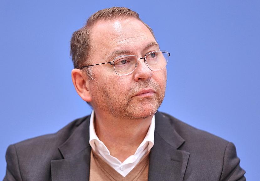 Verdi droht mit Protesten gegen Kündigungsschutz-Lockerung