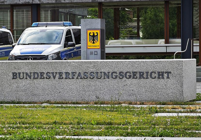 Volker Beck legt Verfassungsbeschwerde in Mordprozess ein